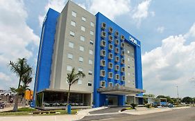 One Villahermosa 2000